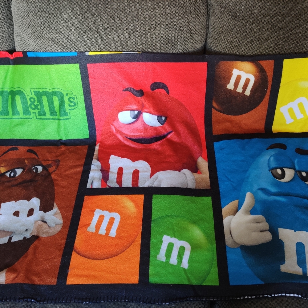 Official m&m blanket from Las vegas